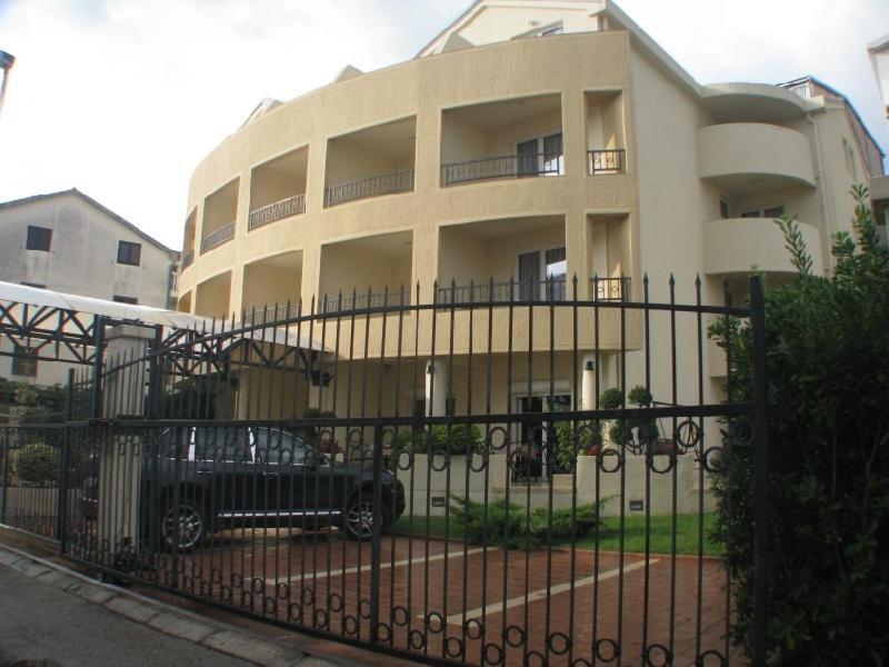 Apartmani Mirenza Budva Kültér fotó