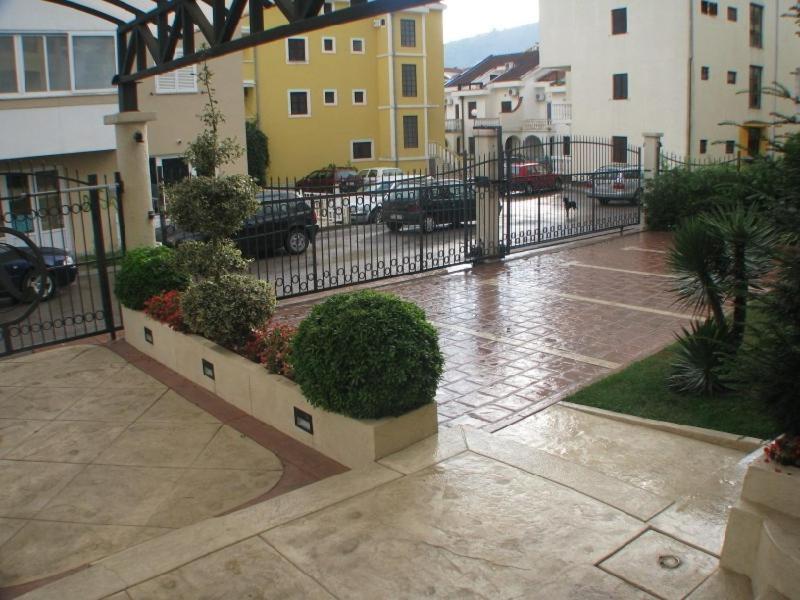 Apartmani Mirenza Budva Kültér fotó